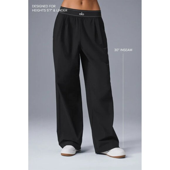 NWT Alo Yoga Regular Suit Up Trouser in Black Pleated Loose Relaxed Pants XS - Picture 7 of 8